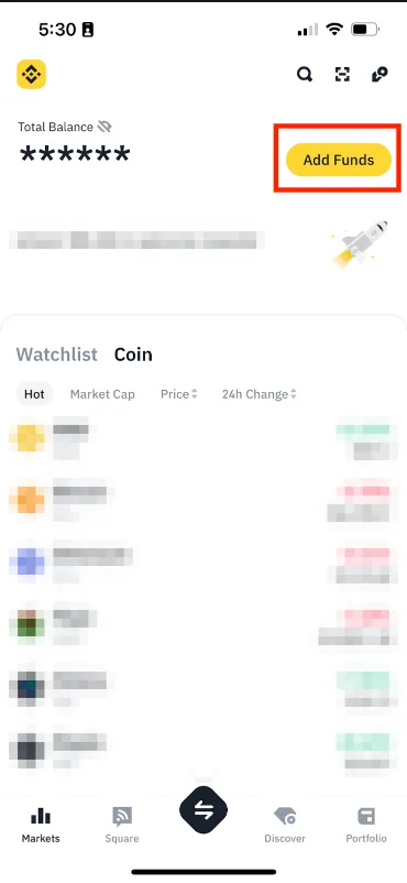 币安 App 简洁版首页，余额下方的黄色【充值】按钮被框出